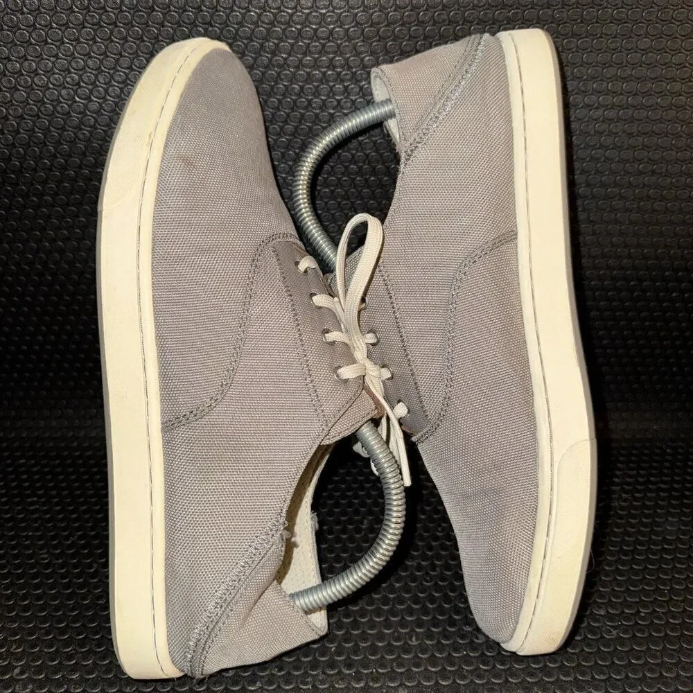 OluKai Kahu Lace Up Sneaker Fog Off White Gray Textile Sneakers Mens Size 8